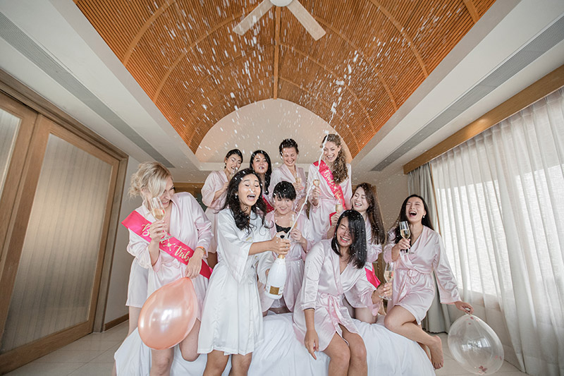 Wedding Photographer Renaissance Phuket
